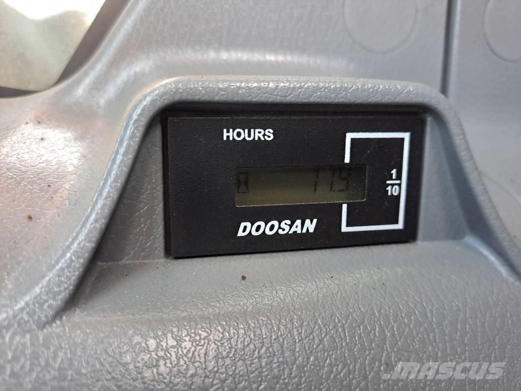 Doosan DX530LC-7M Crawler excavators