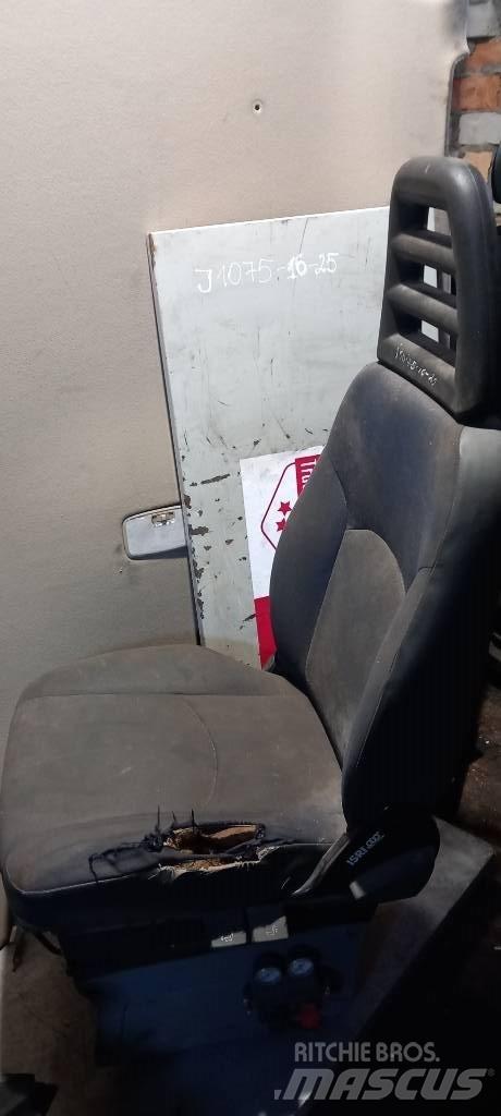 Iveco Daily.     3802247 Cabins and interior