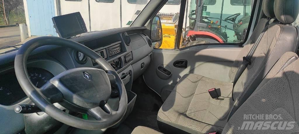 Renault Master 120 Tipper trucks