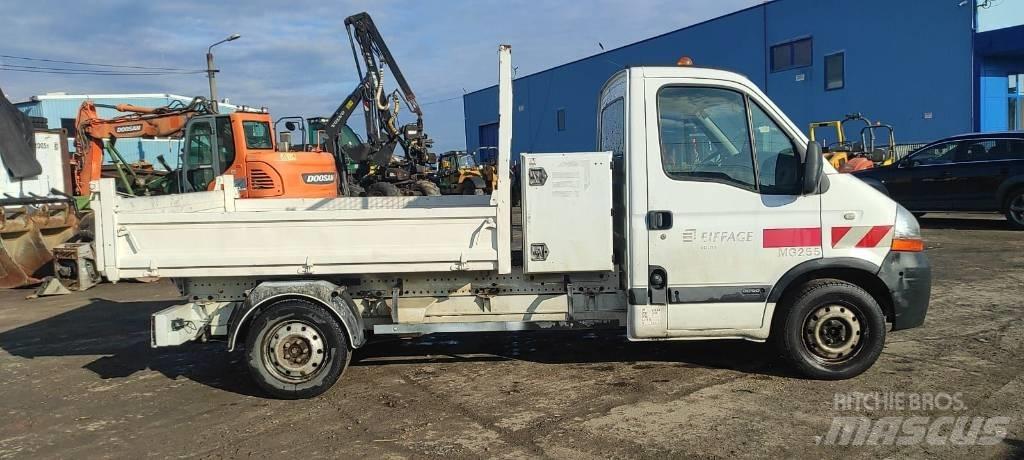 Renault Master 120 Tipper trucks