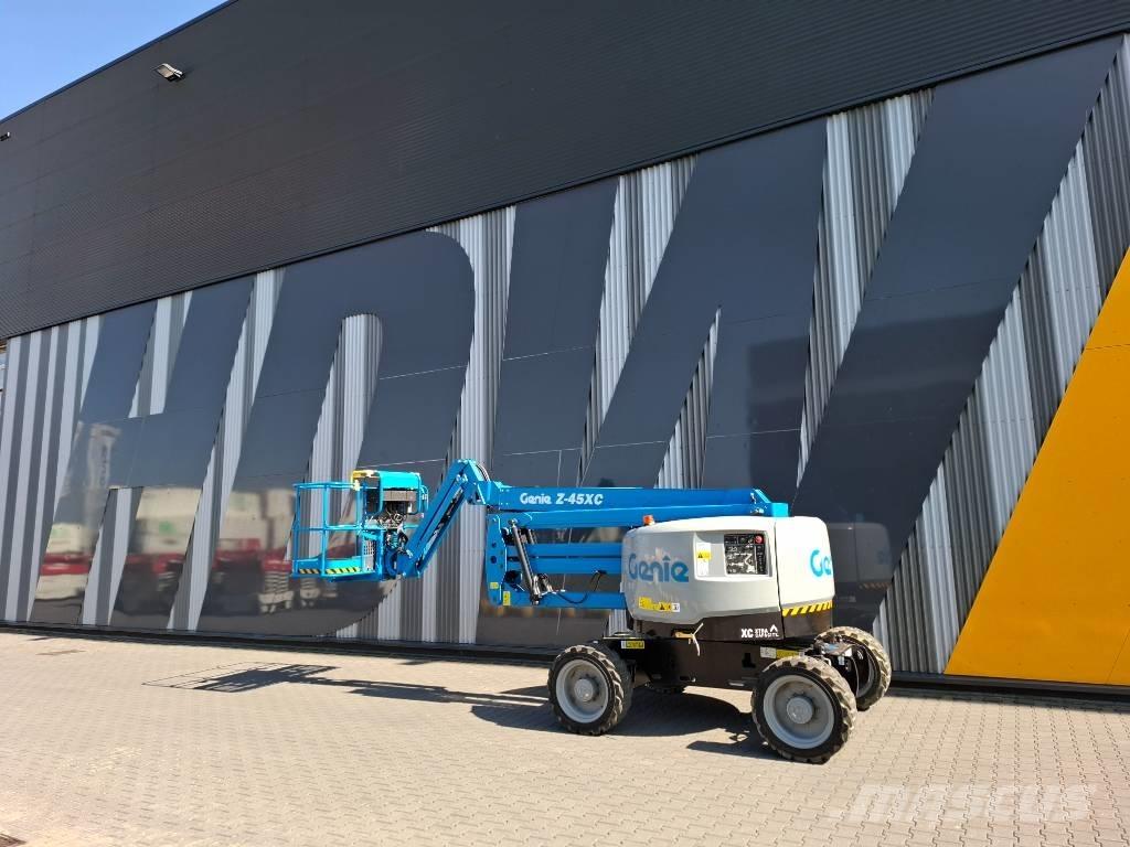 Genie Z45XC Articulated boom lifts