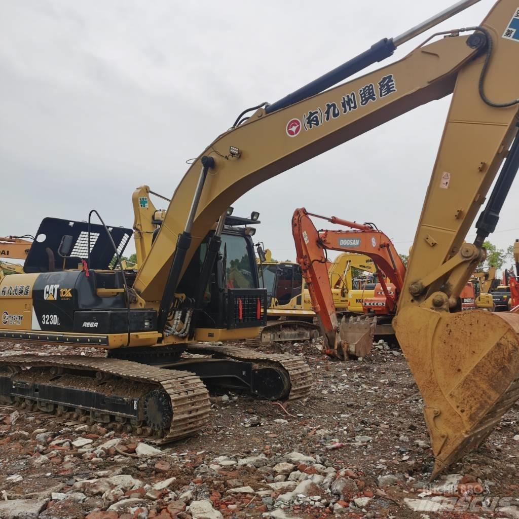 CAT 323DL Crawler excavators