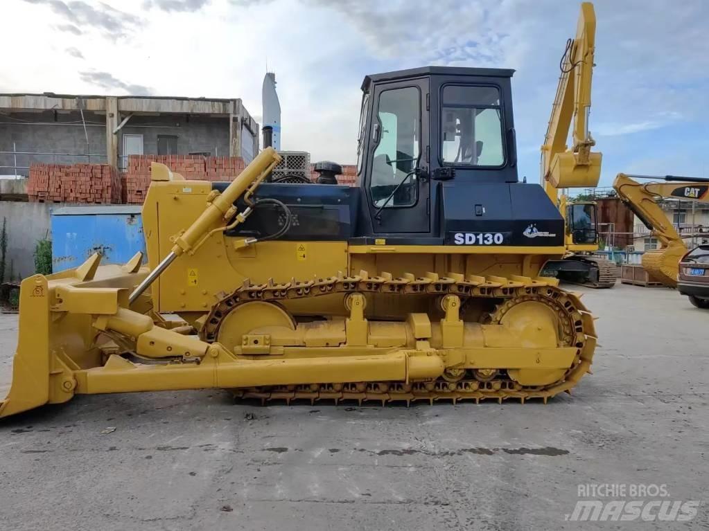 Shantui SD 13 Crawler dozers