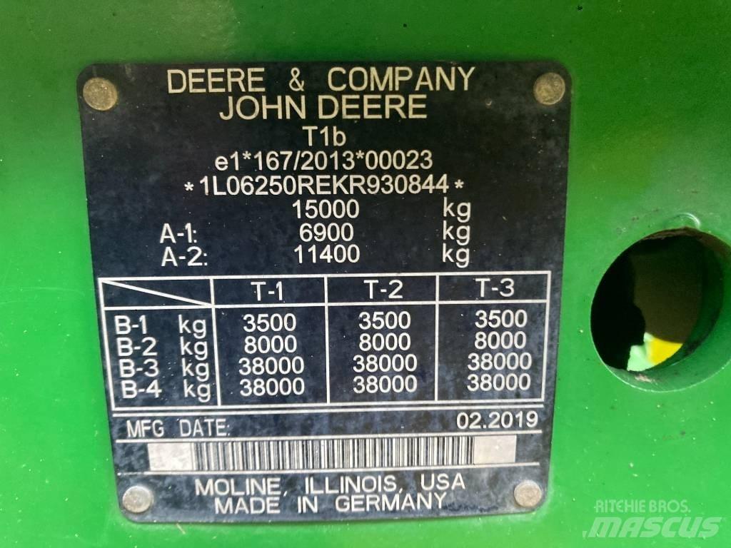 John Deere 6250 R Tractors