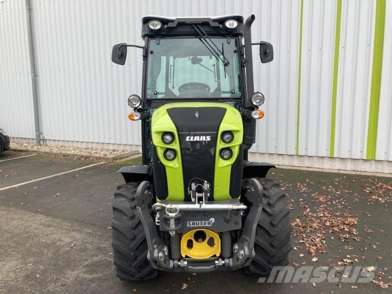 CLAAS NEXOS 240 M Tractors
