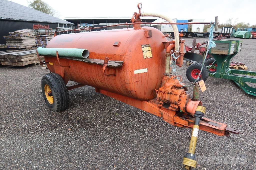 Vestas GT 2700 Slurry tankers