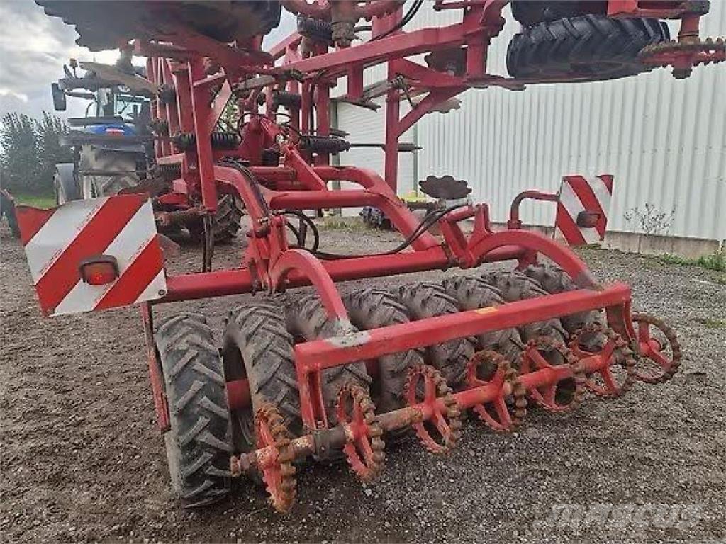 Horsch Tiger 4 AS Cultivators