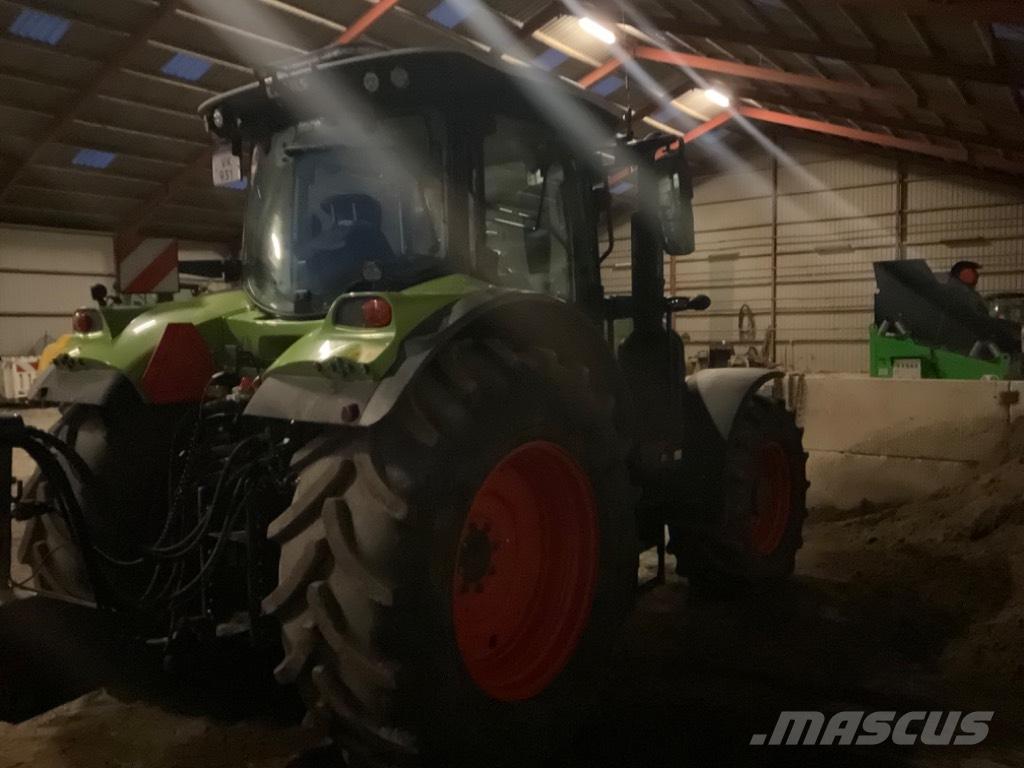 CLAAS ARION 650 cis + Tractors