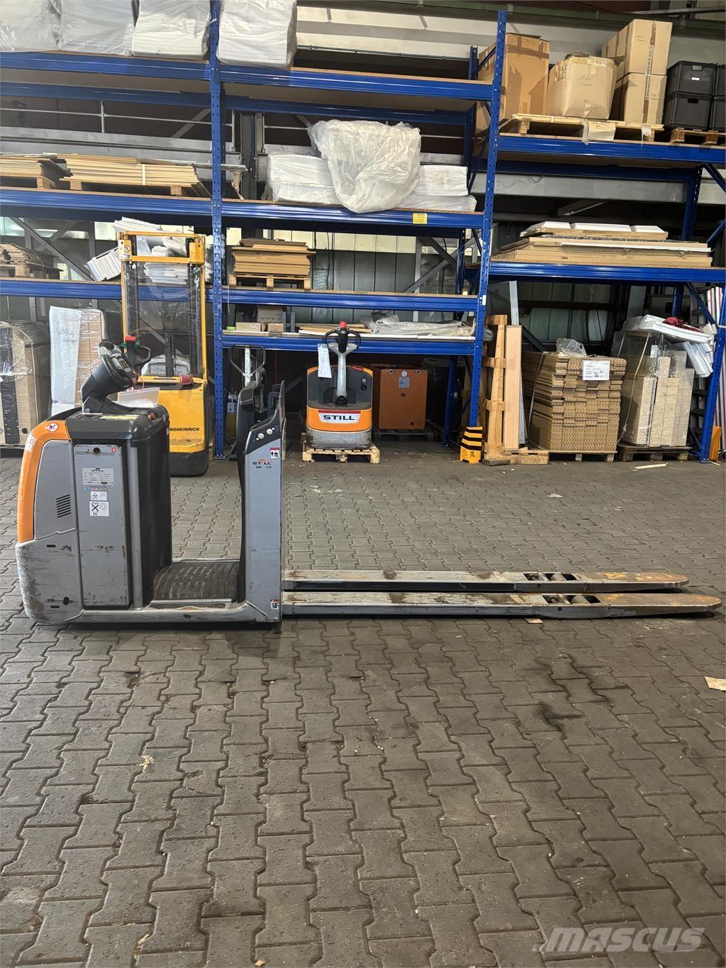 Still OPX 20 Low lift order picker