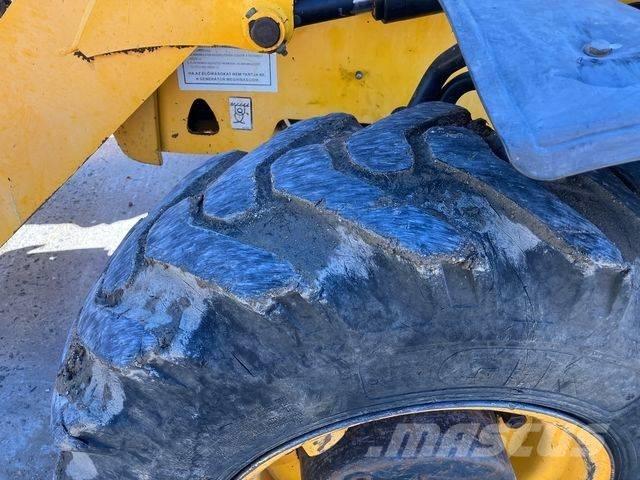 JCB 3 CX Backhoe
