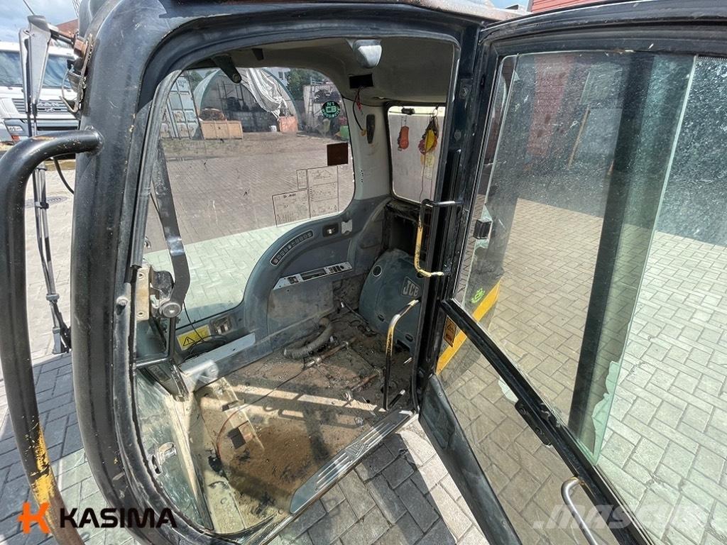 JCB JS130 Cabin Cabins and interior