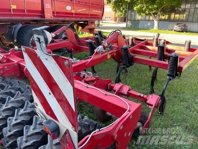 Horsch Tiger 4 AS Chisel ploughs