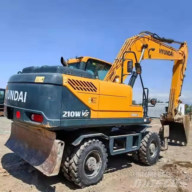 Hyundai 210WVS Wheeled excavators