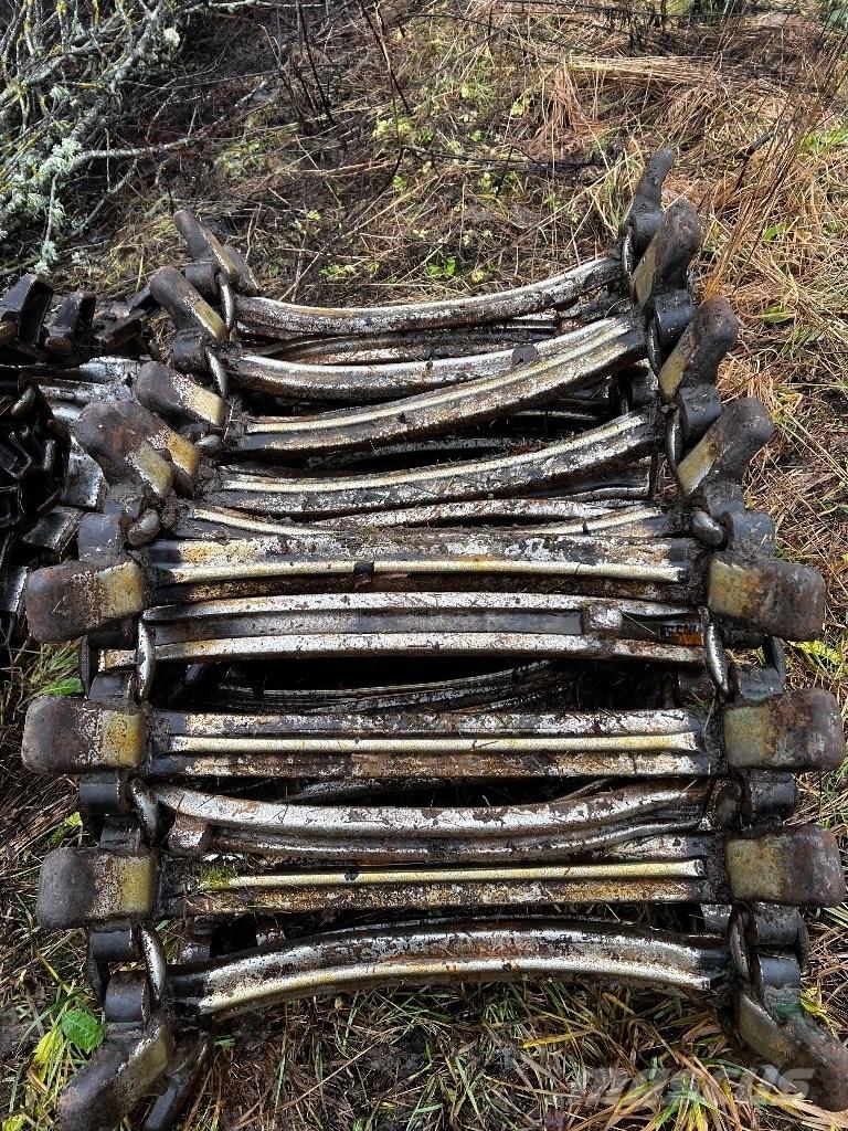 Clark Track Tracks, chains and undercarriage