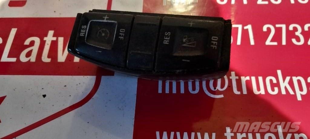 Scania R 440.   1870912 Cabins and interior