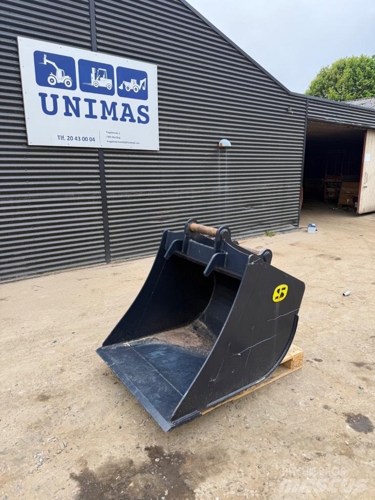 Andet Graveskovl Buckets