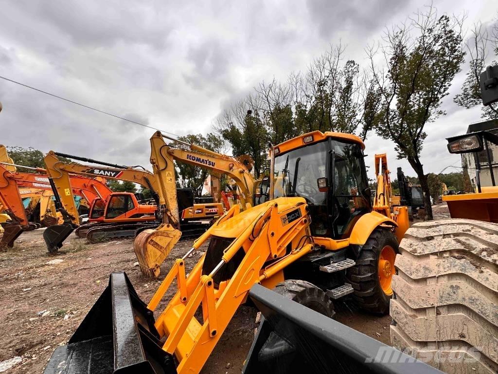 JCB 3 CX Backhoe