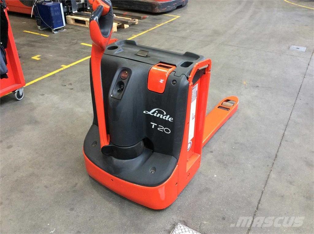 Linde T20 Pedestrian stacker