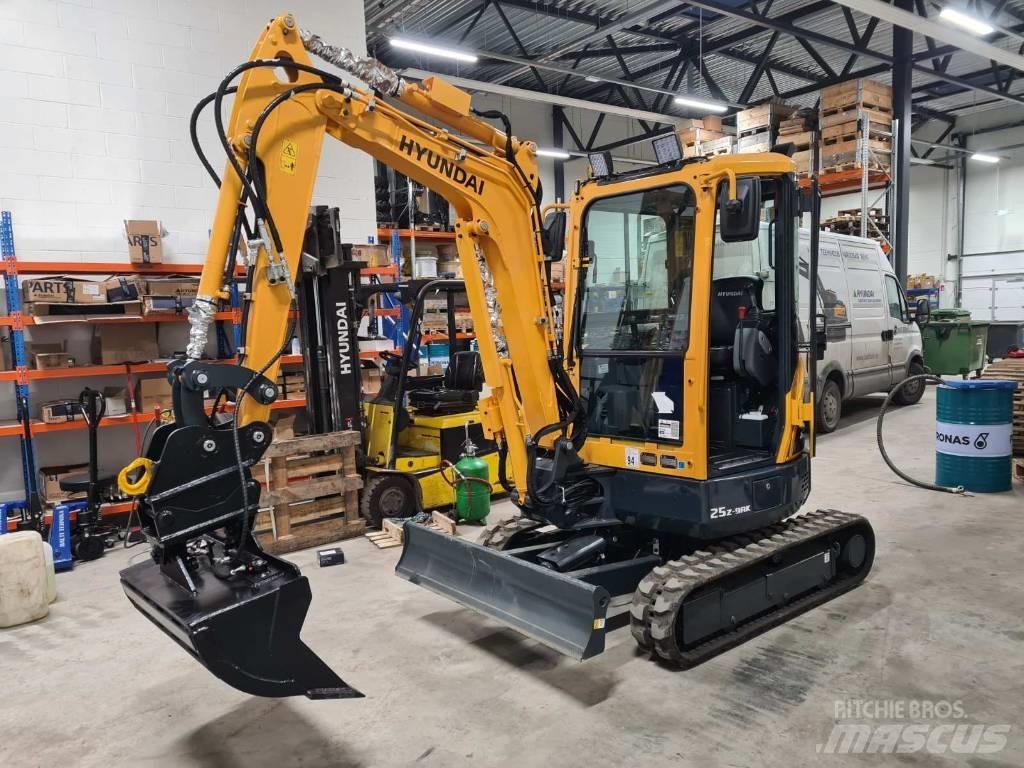 Hyundai R25-9AK Mini excavators < 7t (Mini diggers)