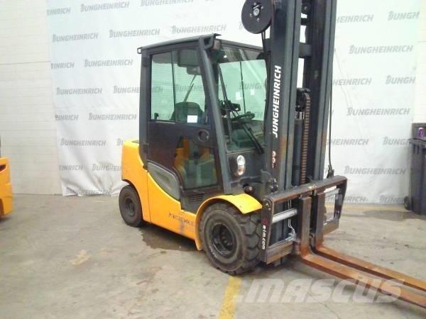 Jungheinrich DFG 430 Diesel trucks