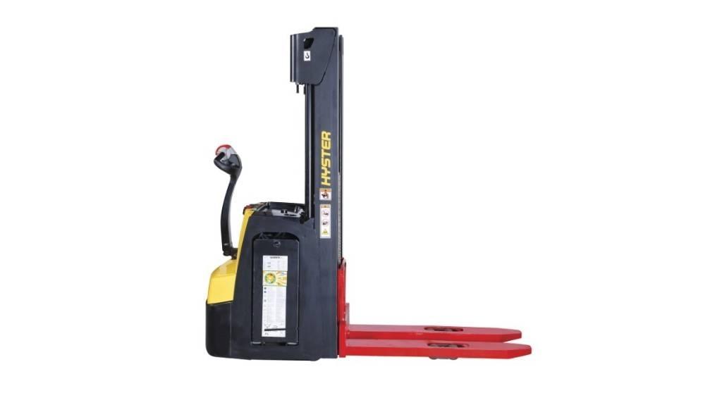 Hyster S1.4S Pedestrian stacker