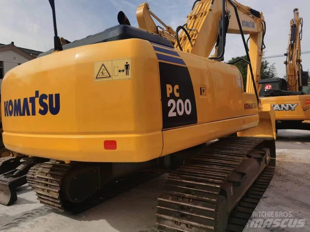 Komatsu PC 200-8 Crawler excavators