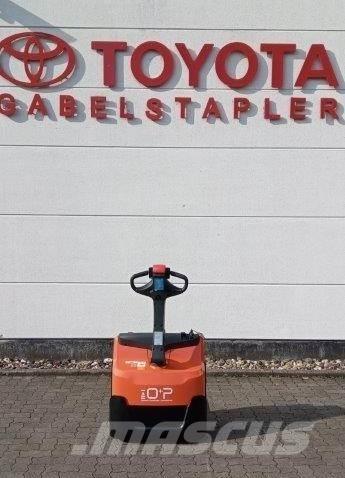 Toyota LWI 160 Pedestrian stacker