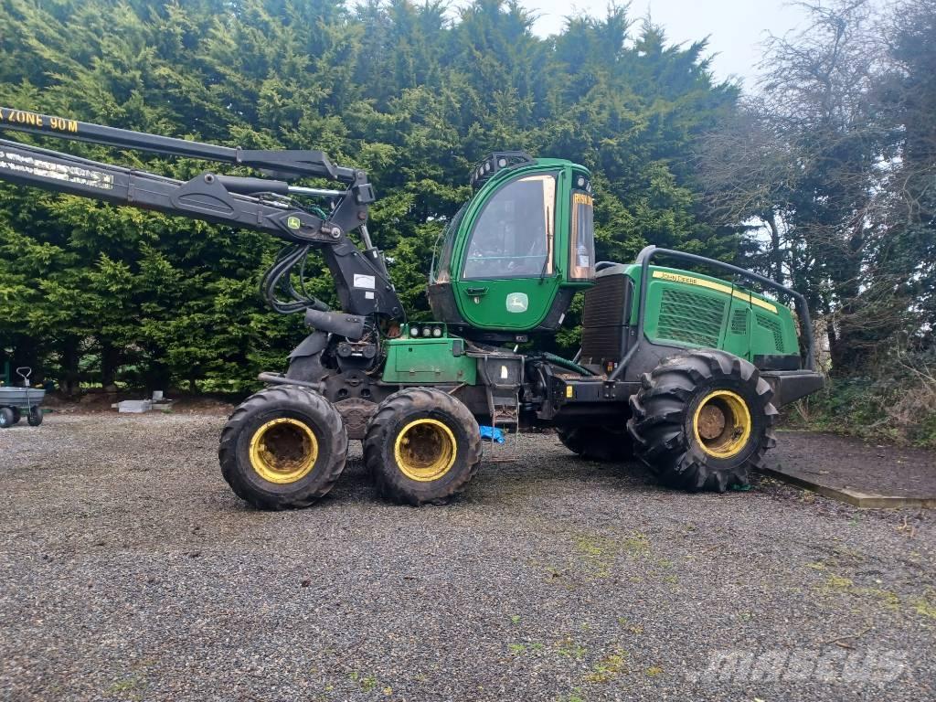 John Deere 1070e Harvesters
