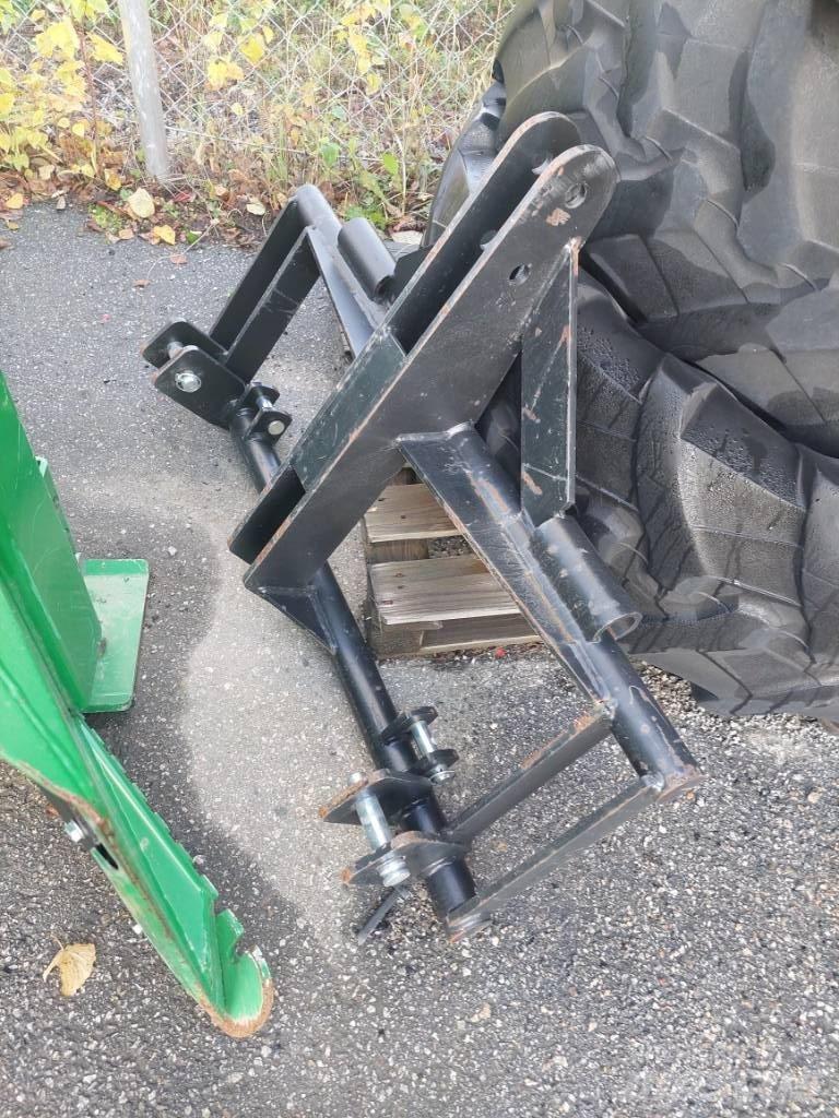 Mp-lift Adapteri Other tractor accessories