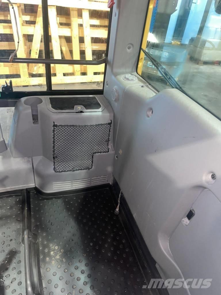 Volvo L 120 H Cabins and interior