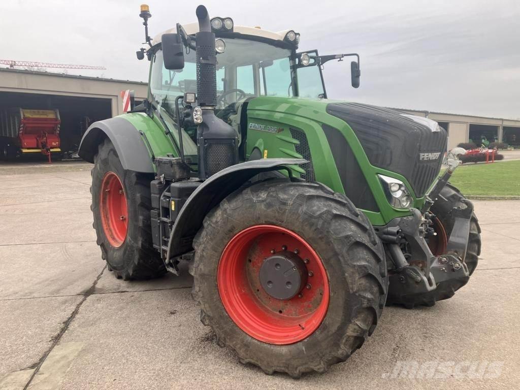 Fendt 936 VARIO Tractors