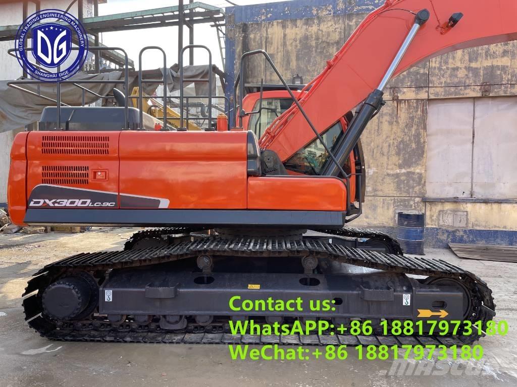 Doosan DX 300 LC Crawler excavators