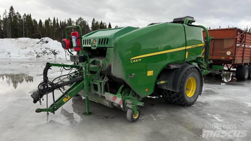 John Deere C 441 R Round balers