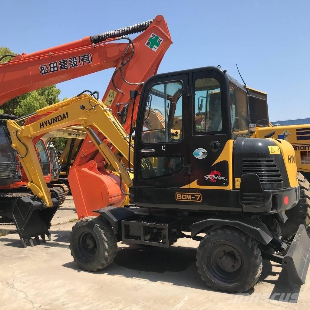 Hyundai 60 W Wheeled excavators
