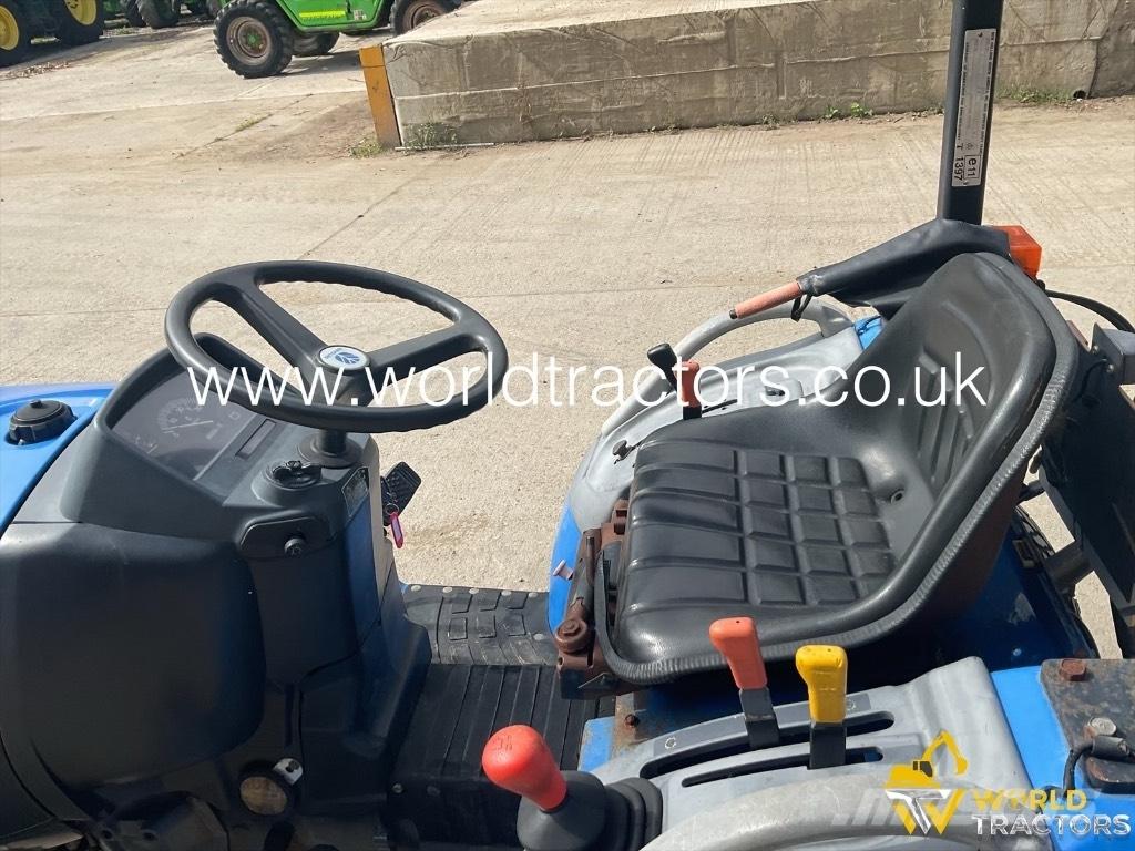 New Holland TC12 D Tractors