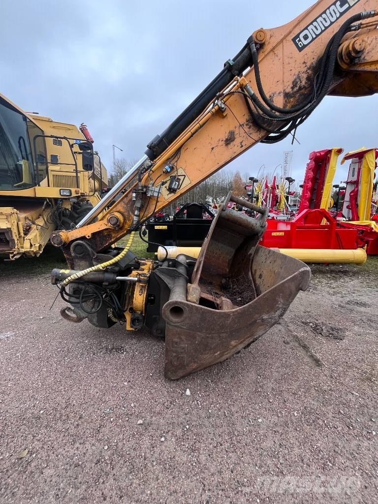 JCB 220LC Engcon RT Crawler excavators