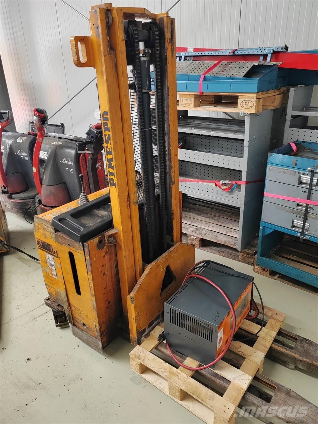 OM CT 13 Self propelled stackers