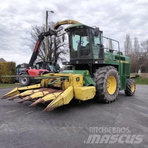 John Deere 6610 Forage harvesters