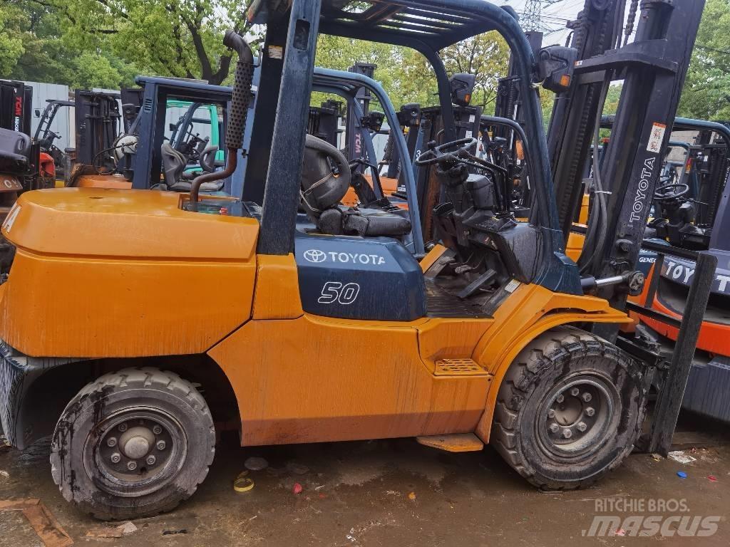 Toyota FD 50 Diesel trucks