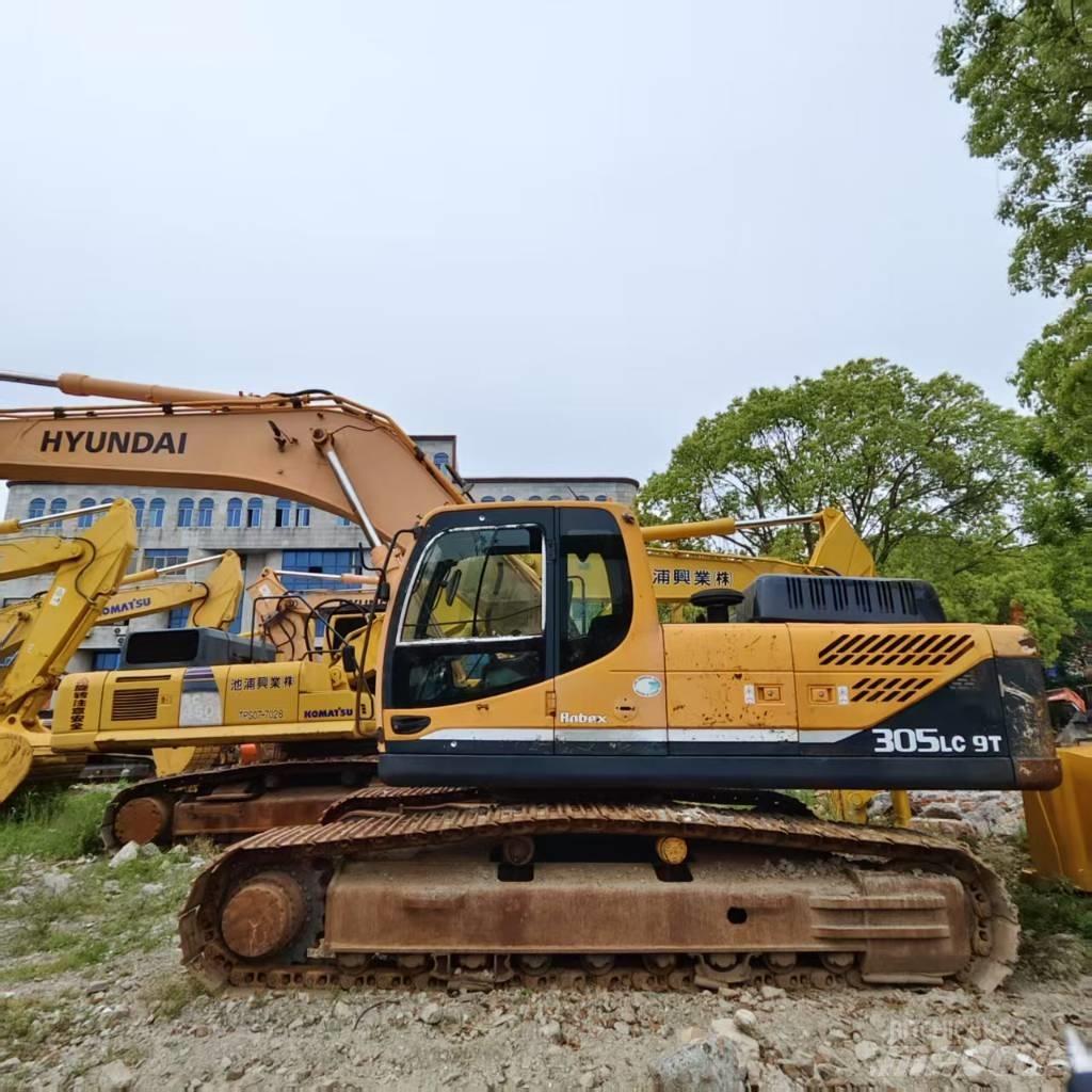 Hyundai Robex 305 LC Crawler excavators