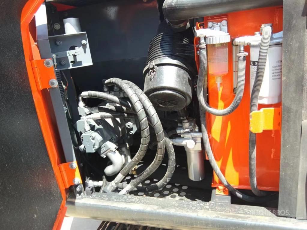 Hitachi ZX 70 Crawler excavators