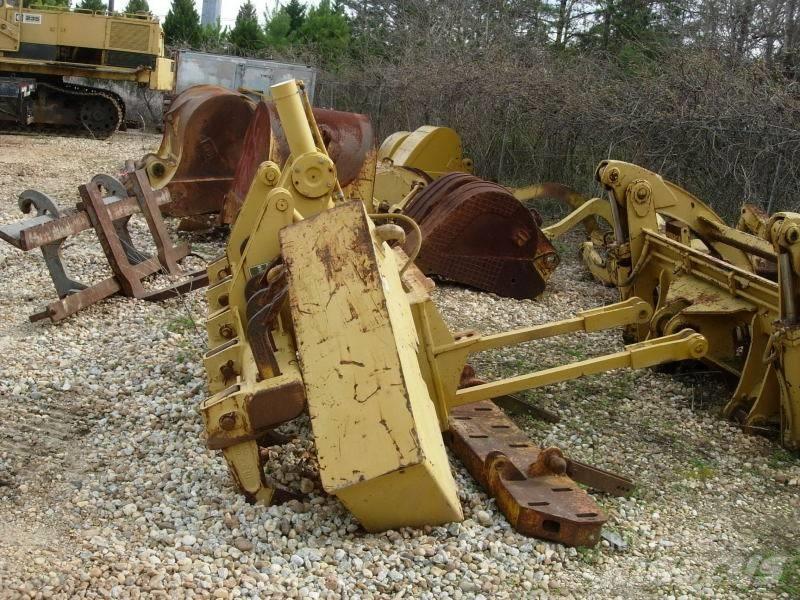CAT 12H, 140H Graders