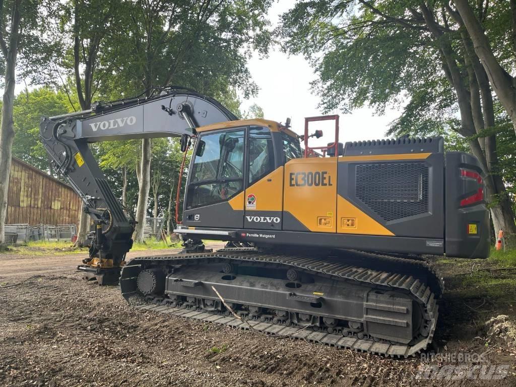 Volvo EC 300 Crawler excavators