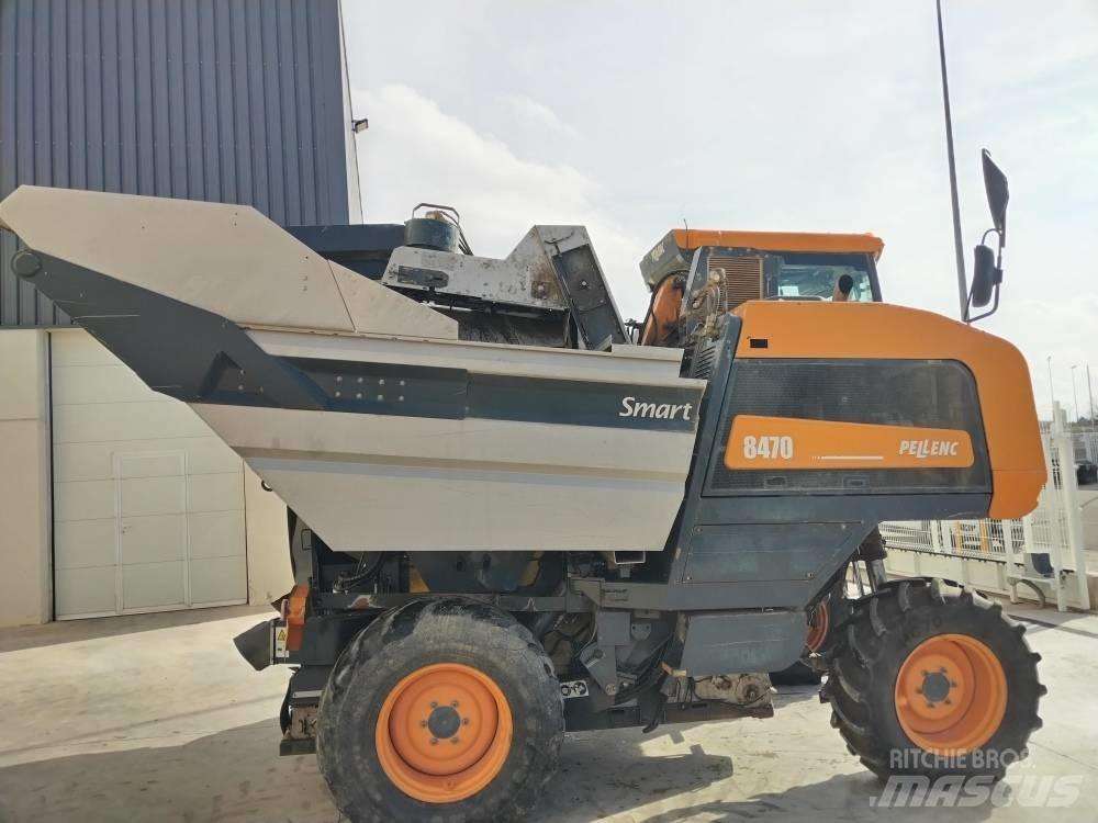 Pellenc 8470 Grape harvesting machines