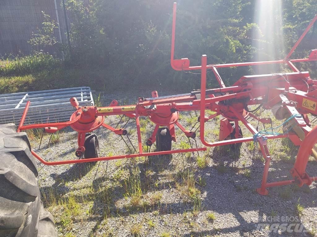 Kuhn GF 5801 MH Rakes and tedders
