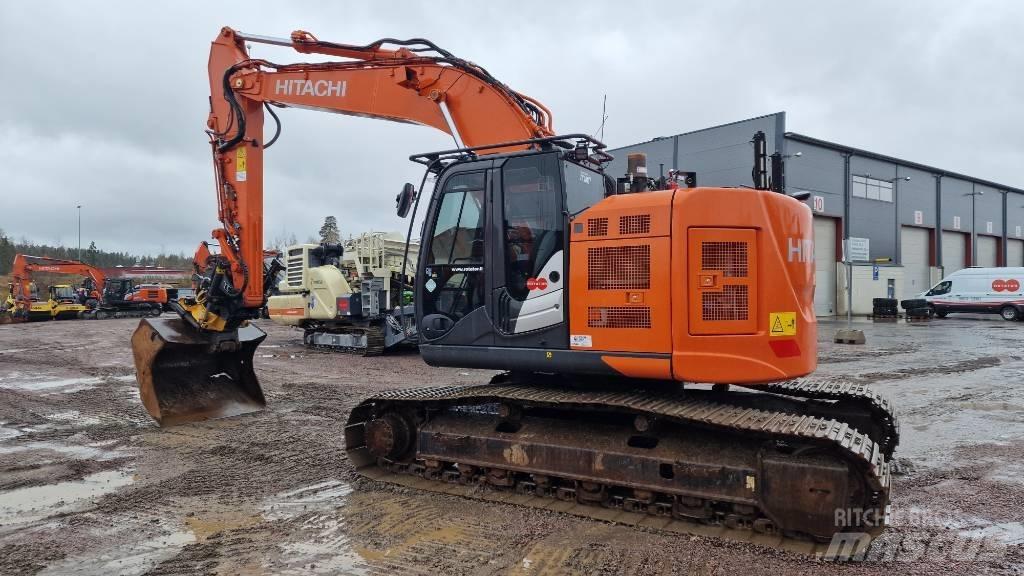 Hitachi ZX225USLC-6 Crawler excavators