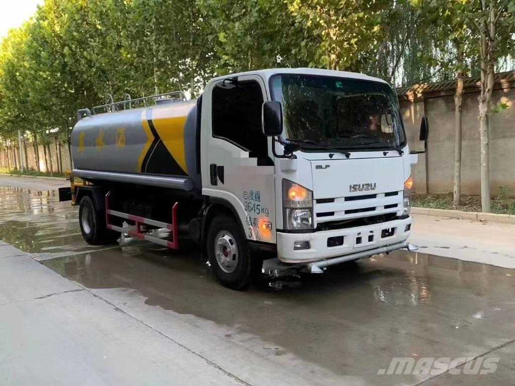 Isuzu ELF 4x2 Water bowser