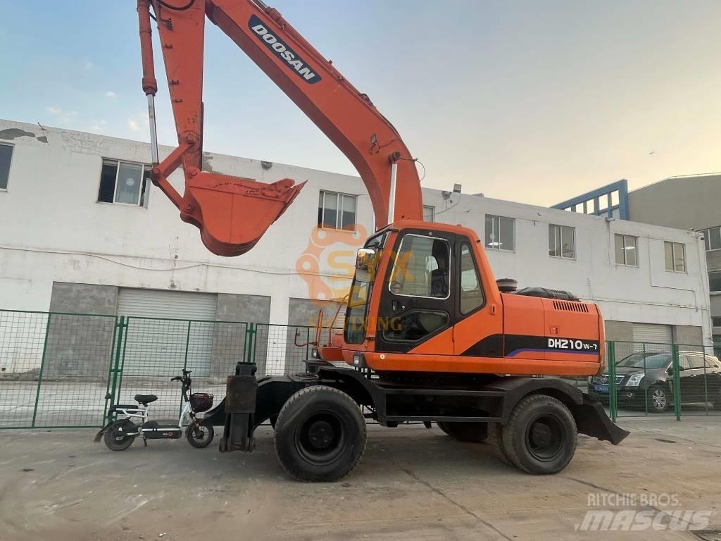 Doosan DH210W-7 Wheeled excavators