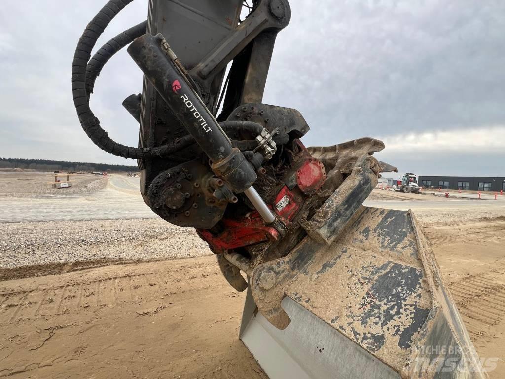 Volvo EC220EL Crawler excavators