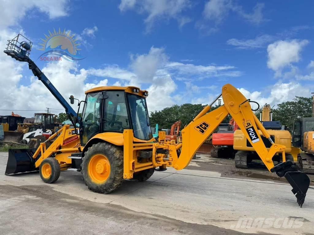 JCB 3 CX Backhoe